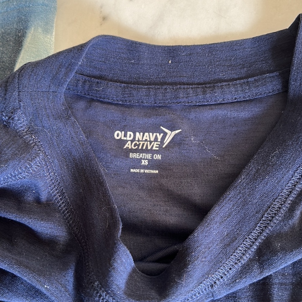 Workout Outfit - Picture 3 of 5